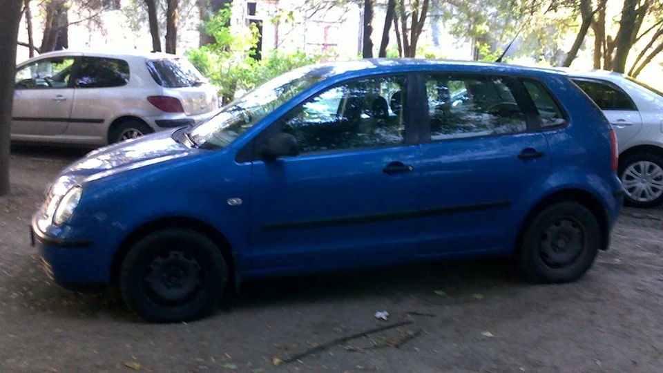 Volkswagen Polo Hatchback Poloroid 2