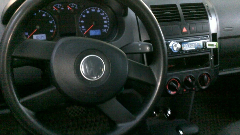Volkswagen Polo Hatchback Poloroid 3