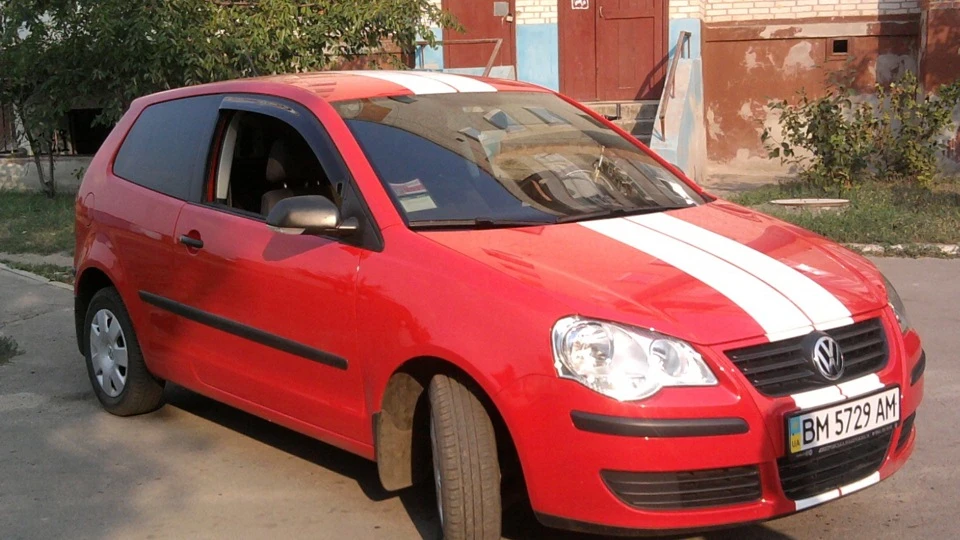 Volkswagen Polo Hatchback ПАПУГАЙЧИК) 4