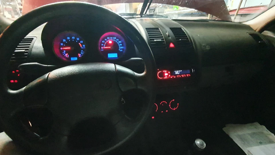 Volkswagen Polo Hatchback RED COLOR 4