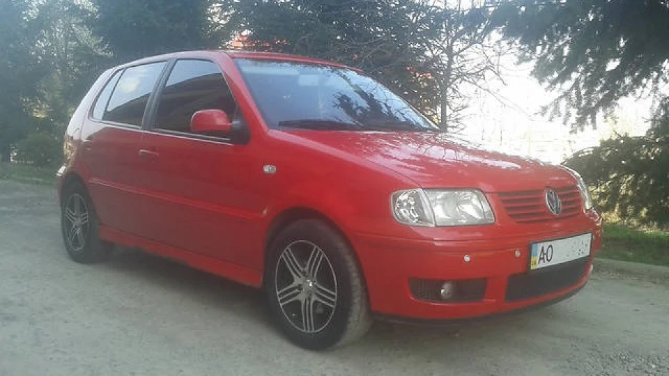 Volkswagen Polo Hatchback Red Dream II