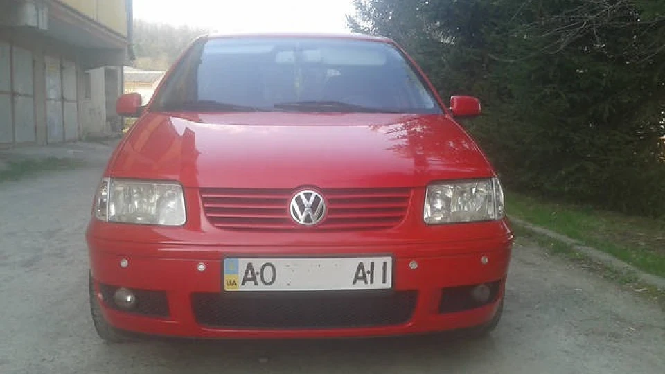 Volkswagen Polo Hatchback Red Dream II 2