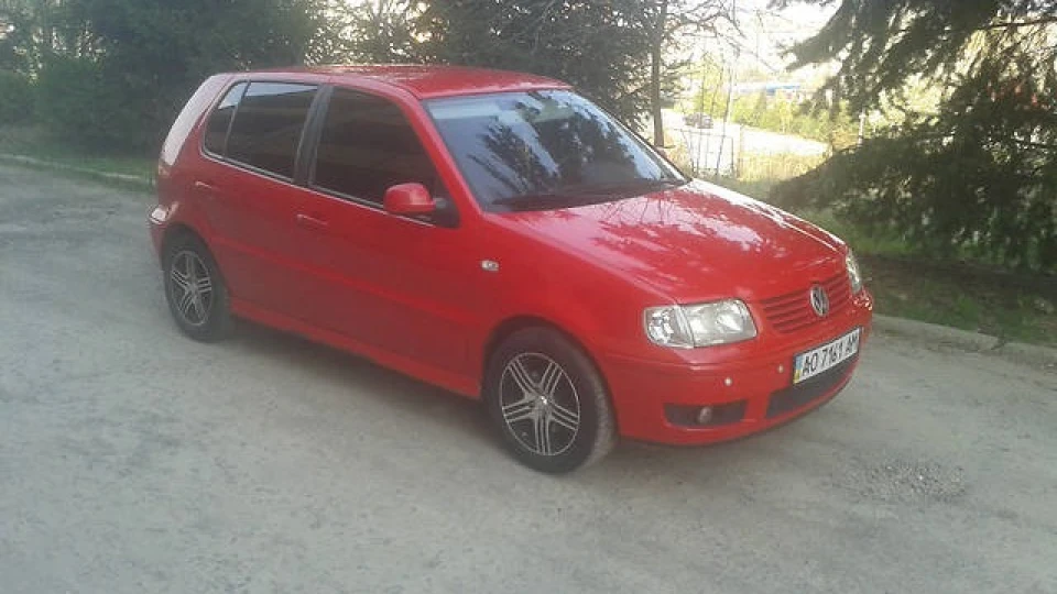 Volkswagen Polo Hatchback Red Dream II 3