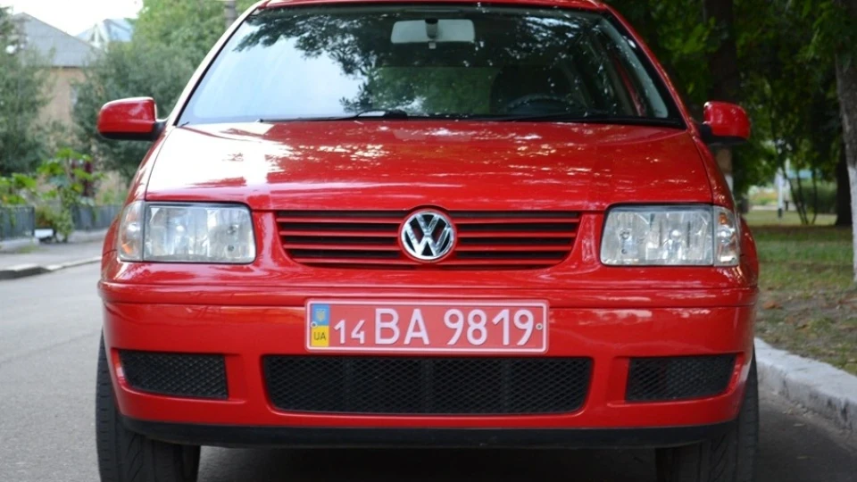 Volkswagen Polo Hatchback Red Dream 3