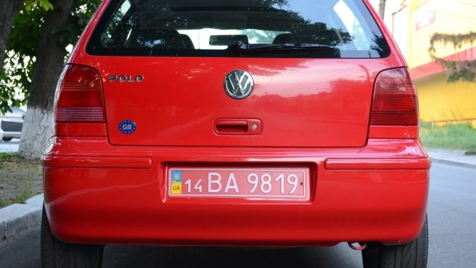 Volkswagen Polo Hatchback Red Dream 4