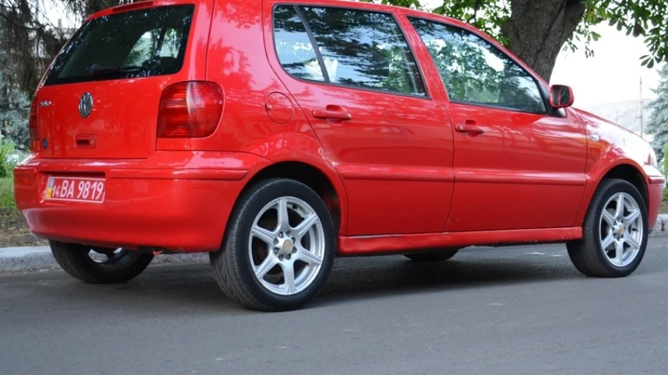 Volkswagen Polo Hatchback Red Dream 5