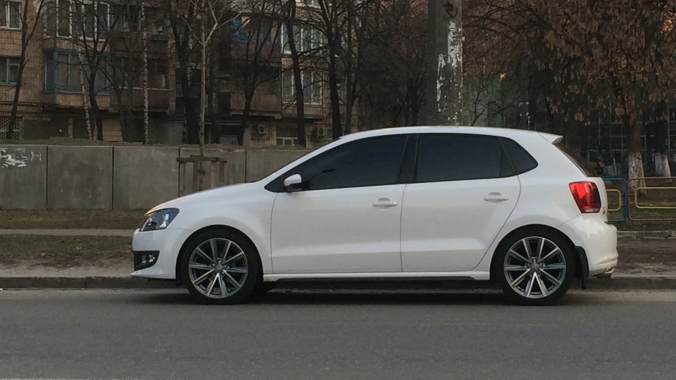 Volkswagen Polo Hatchback Сімейний хетч 3