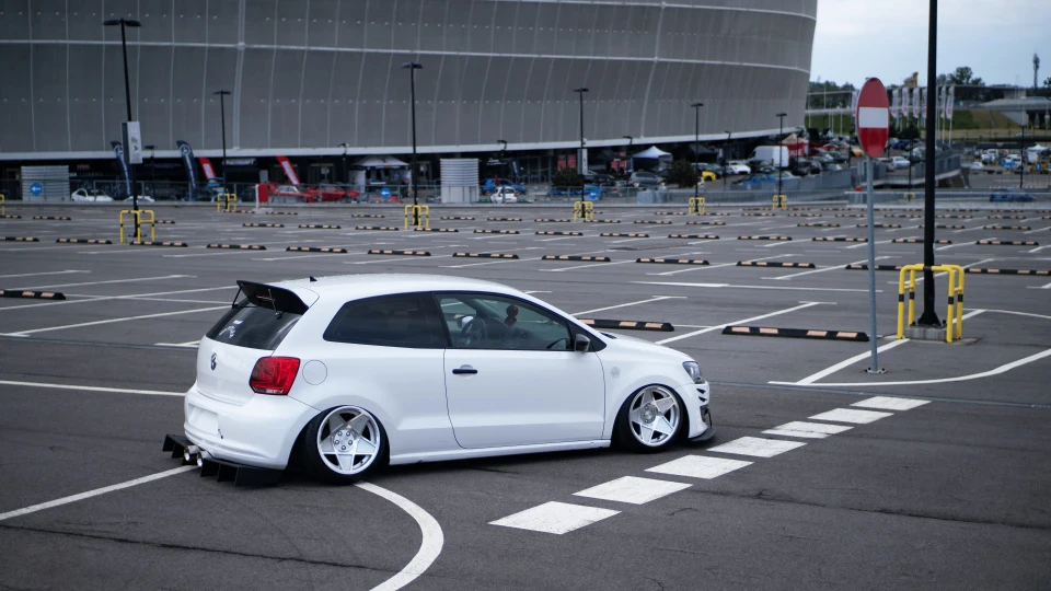 Volkswagen Polo Hatchback || Untitled 4