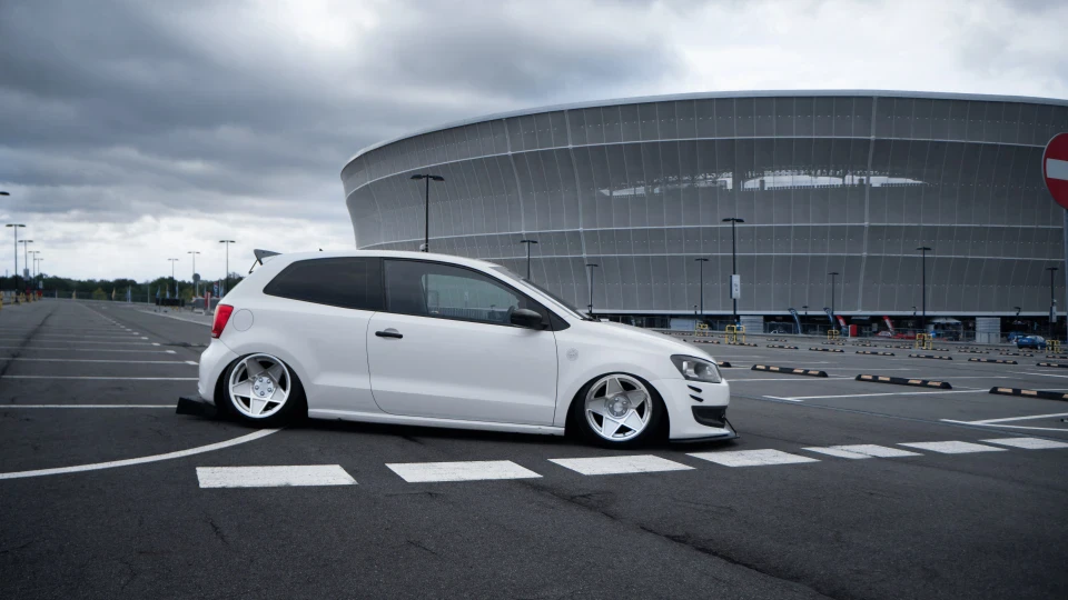 Volkswagen Polo Hatchback || Untitled 5
