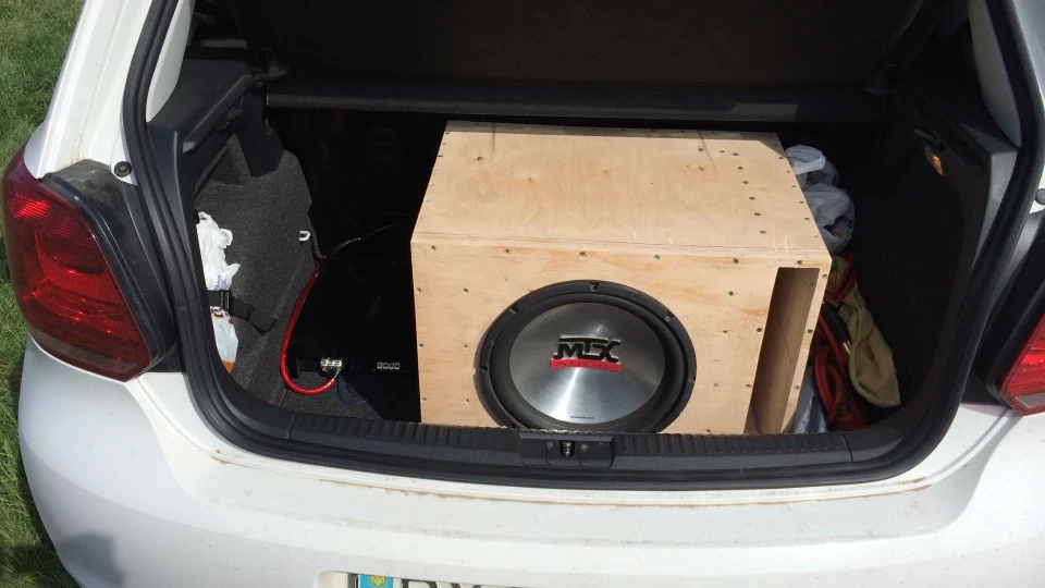 Volkswagen Polo Hatchback VedroWagen 4