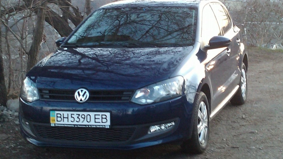 Volkswagen Polo Hatchback volkswagen POLO 5D DSG 4