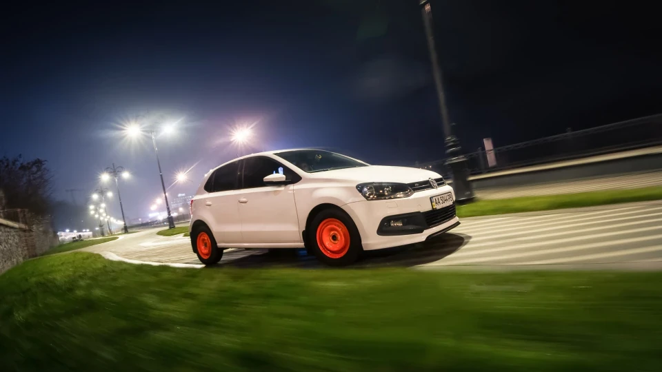 Volkswagen Polo Hatchback WhiteVAGen 2