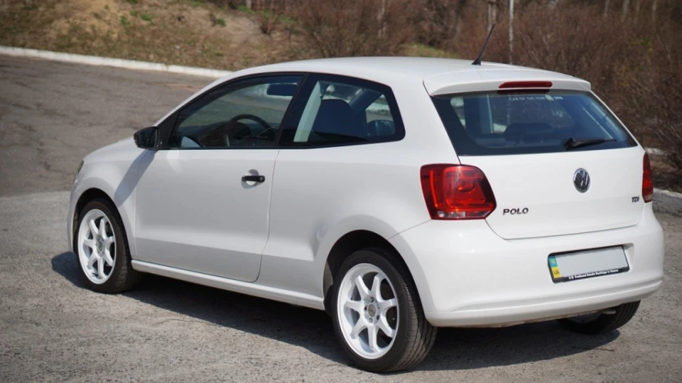 Volkswagen Polo Hatchback Жук 3