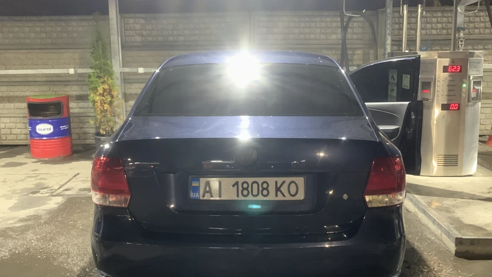 Volkswagen Polo Sedan 5