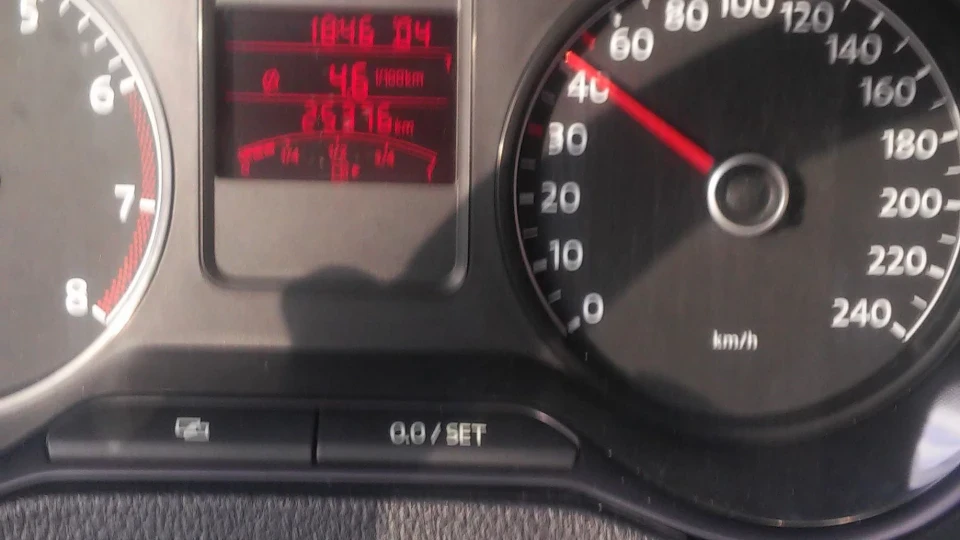 Volkswagen Polo Sedan 4