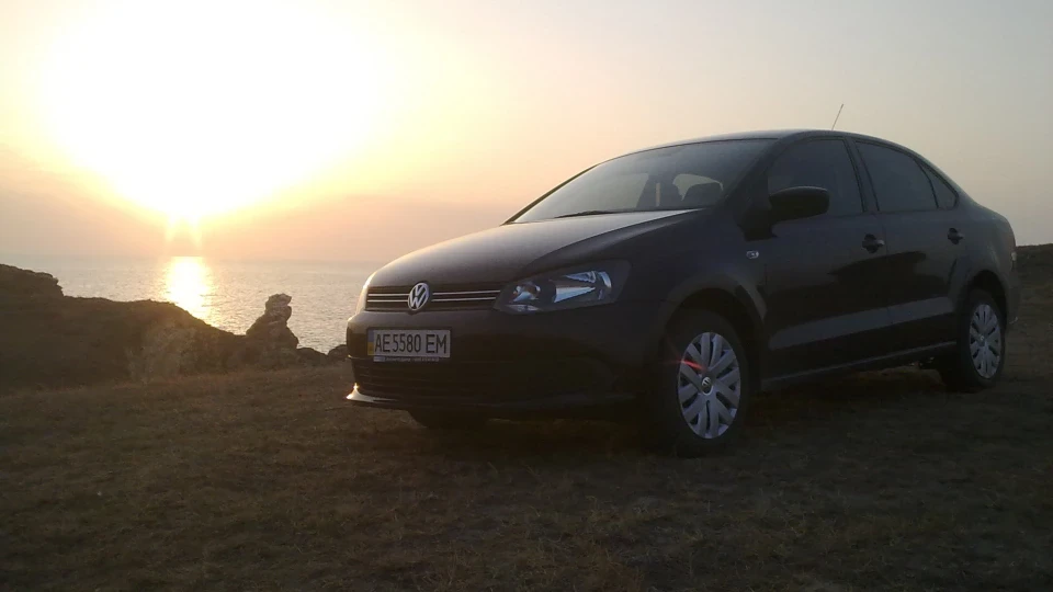 Volkswagen Polo Sedan 2