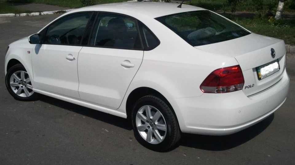 Volkswagen Polo Sedan 2