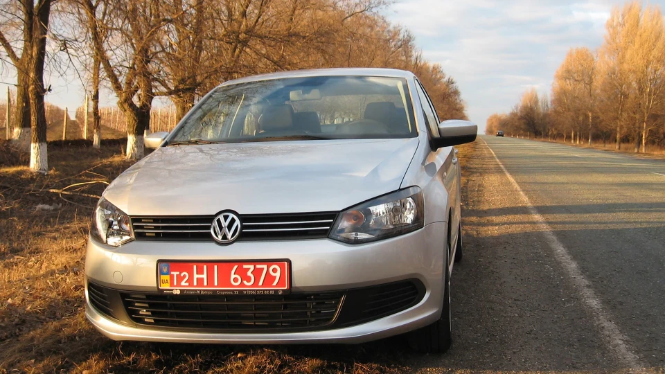 Volkswagen Polo Sedan 2