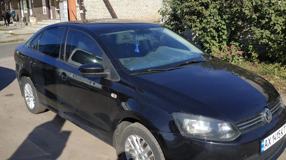Volkswagen Polo Sedan 2
