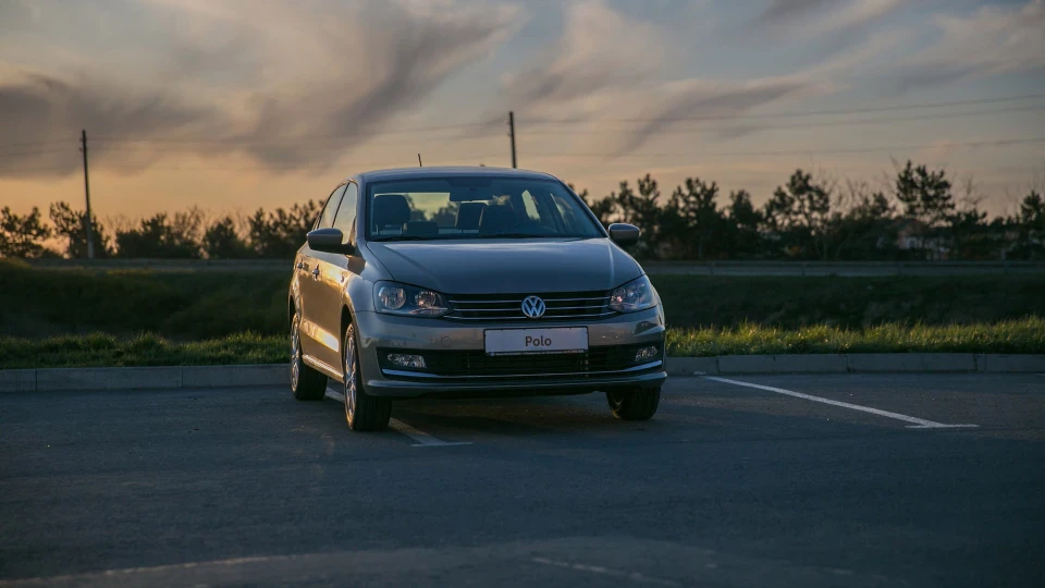 Volkswagen Polo Sedan 2