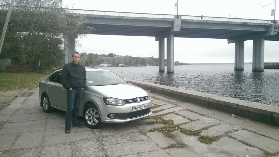 Volkswagen Polo Sedan 2