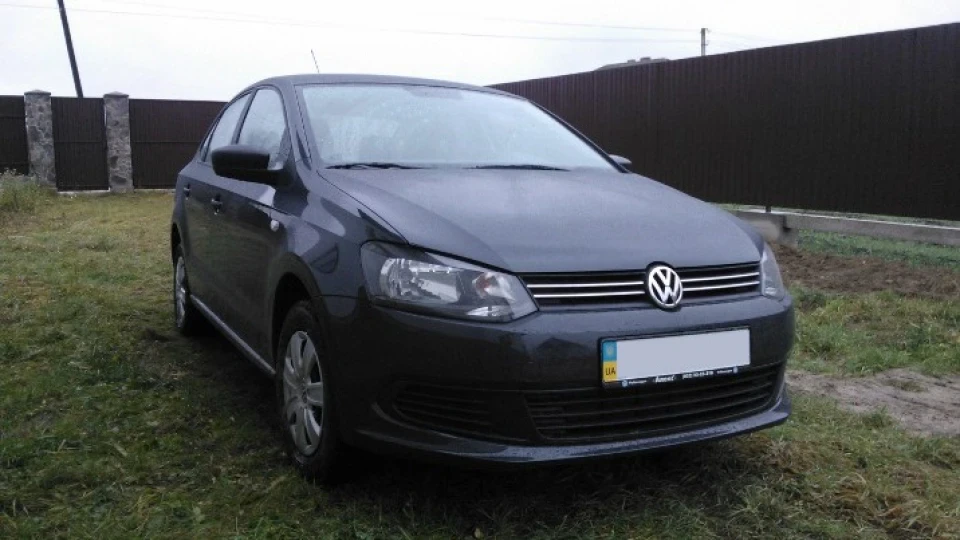 Volkswagen Polo Sedan 5
