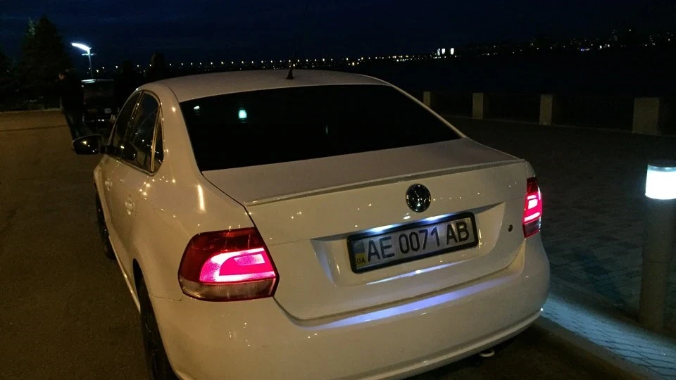 Volkswagen Polo Sedan 3