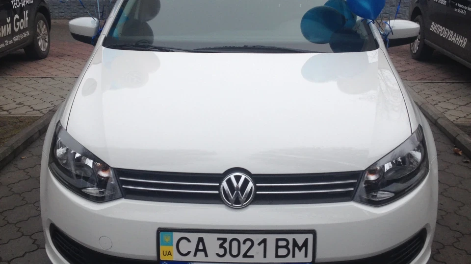 Volkswagen Polo Sedan 3