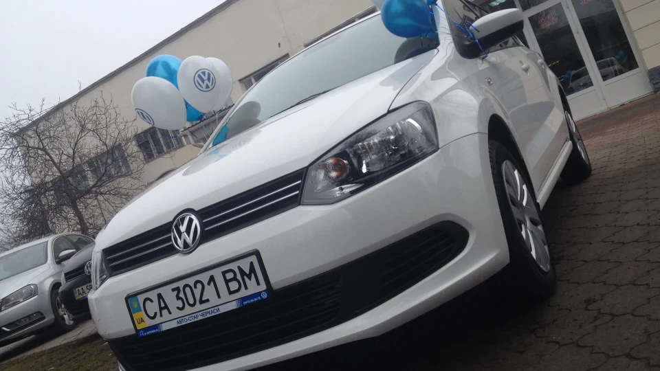 Volkswagen Polo Sedan 4