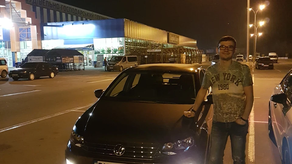 Volkswagen Polo Sedan 1.4 tsi МКПП