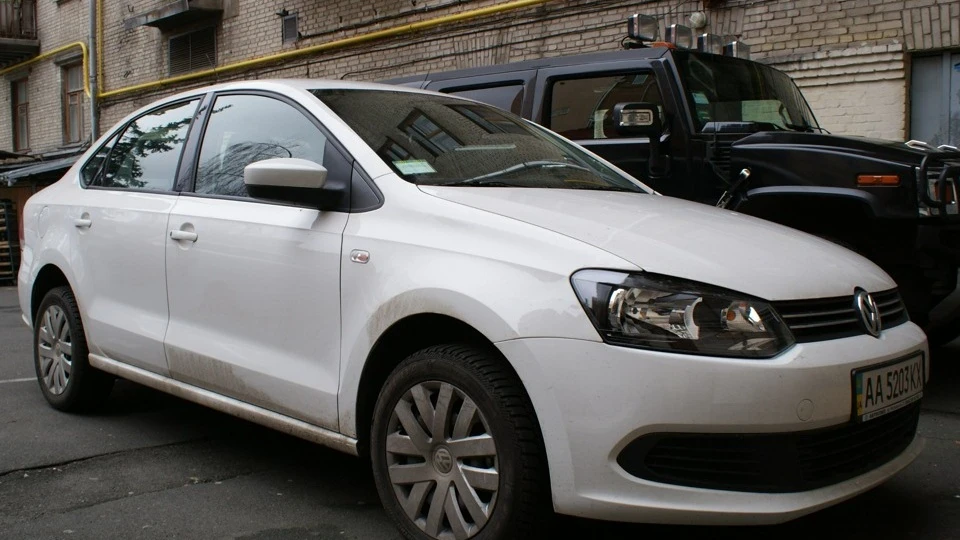 Volkswagen Polo Sedan 1.6 Білий 2