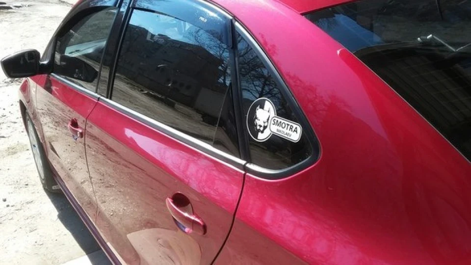 Volkswagen Polo Sedan 1.6i 4