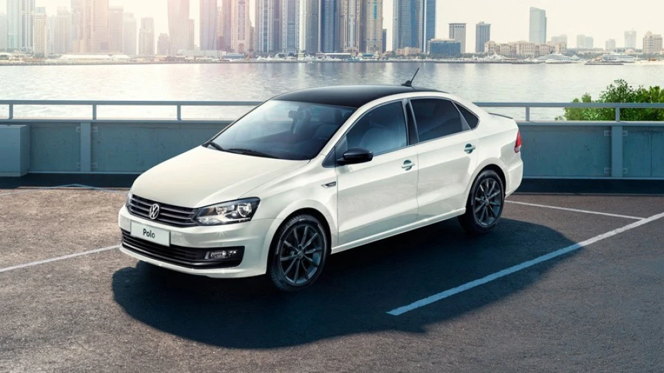 Volkswagen Polo Sedan Білий
