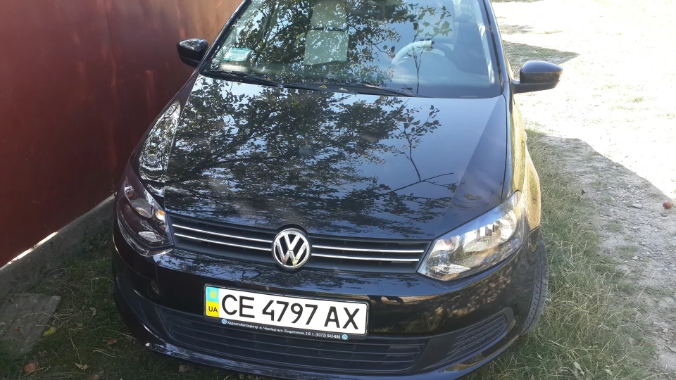 Volkswagen Polo Sedan Чорний перламутр 1.6 2