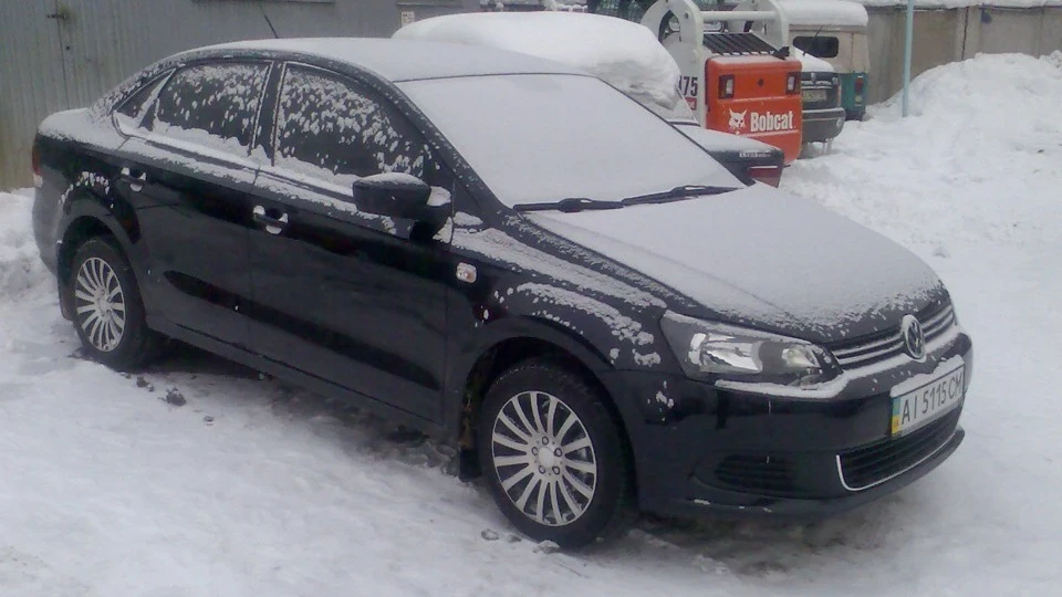 Volkswagen Polo Sedan Comfortline 4