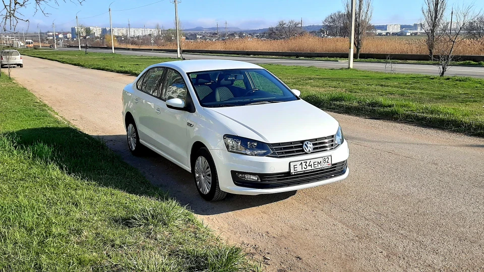 Volkswagen Polo Sedan Drive 2