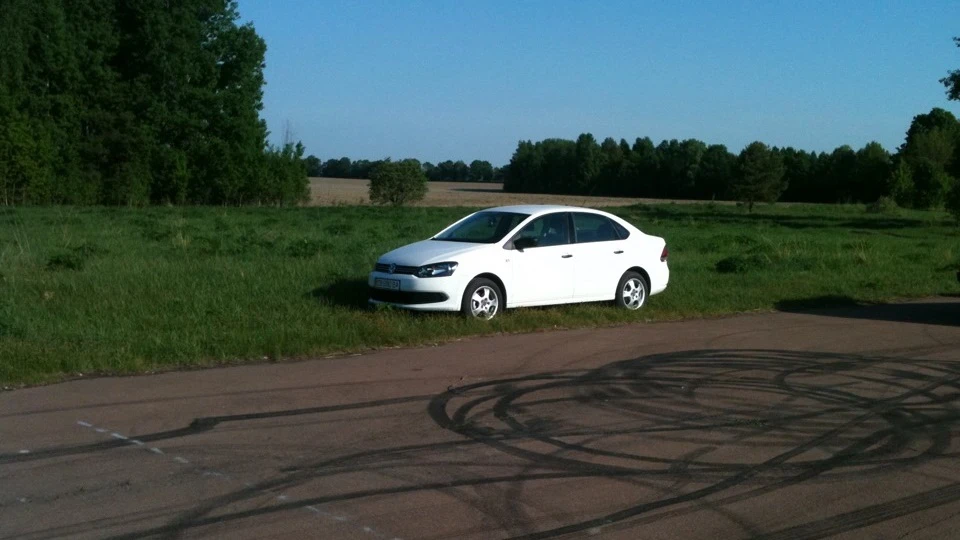 Volkswagen Polo Sedan ☆★Джентльмен у білому★☆ツ 2
