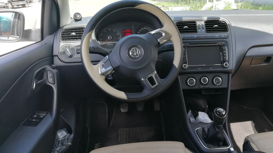 Volkswagen Polo Sedan Салон Passat CC 3