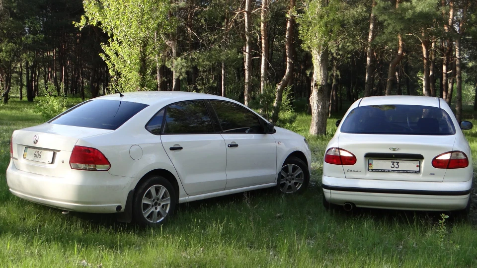 Volkswagen Polo Sedan - WhiteGuyシ 2