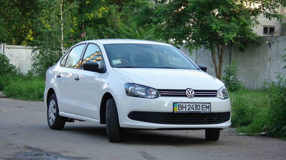 Volkswagen Polo Sedan Заряджений ФоЛьц 2