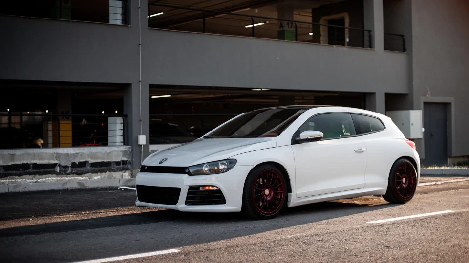 Volkswagen Scirocco R Line