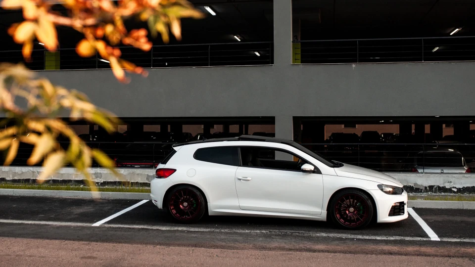 Volkswagen Scirocco R Line 2
