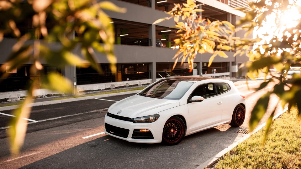Volkswagen Scirocco R Line 4