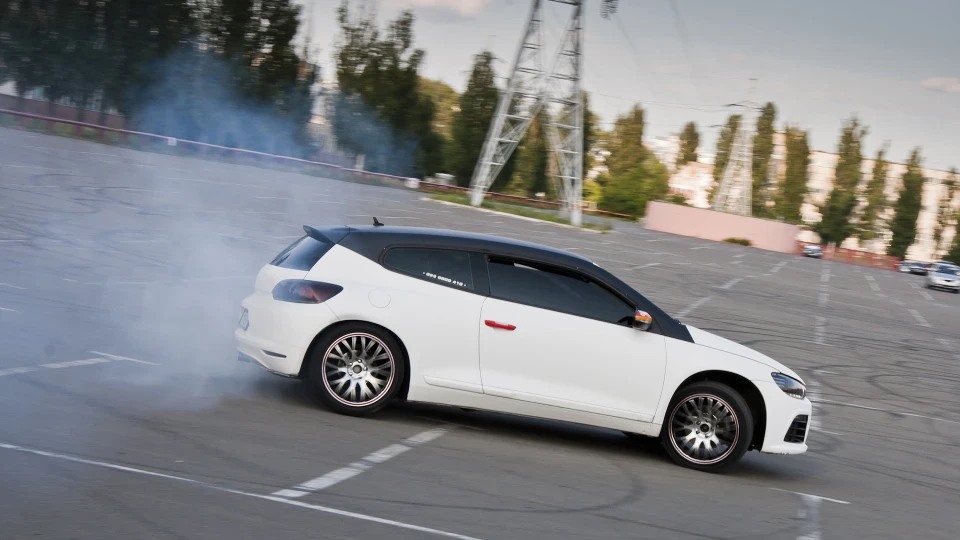 Volkswagen Scirocco Revento wagen 4