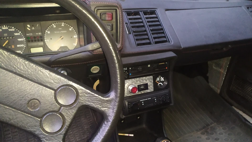 Volkswagen Scirocco З вогником 2