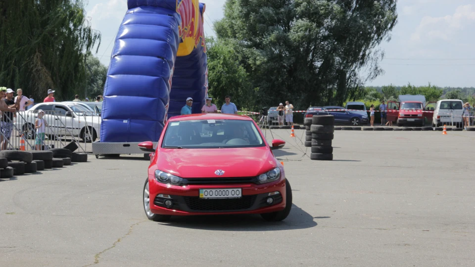 Volkswagen Scirocco Salsa Red 2