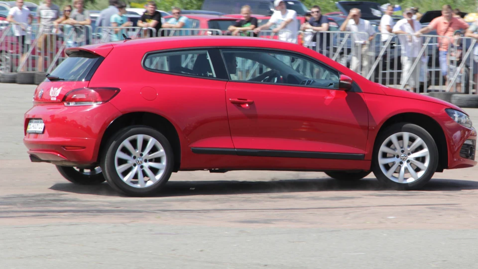 Volkswagen Scirocco Salsa Red 4