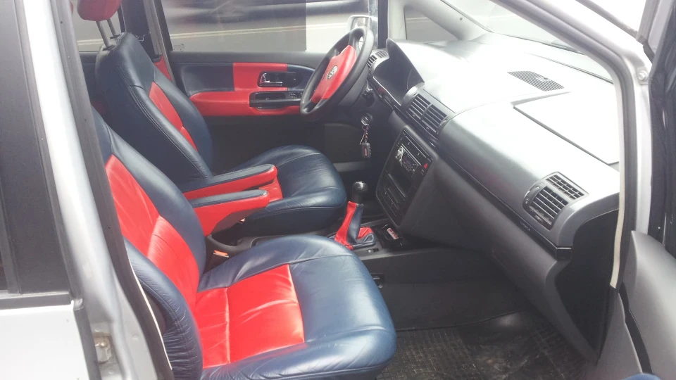 Volkswagen Sharan 1.9 TDI 2