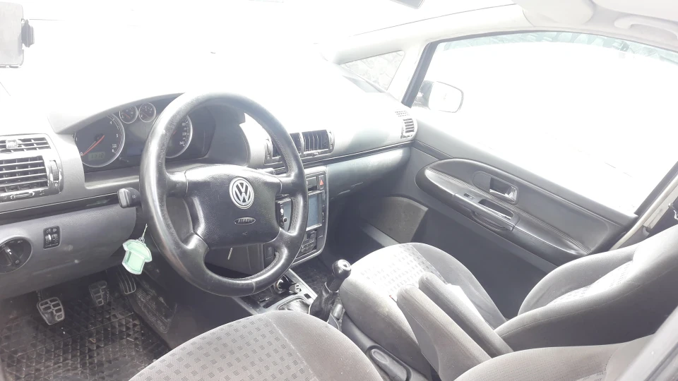 Volkswagen Sharan 1.9 тді 4