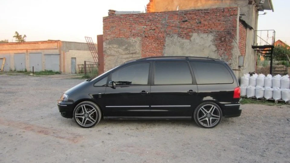 Volkswagen Sharan Папа мобіль 2